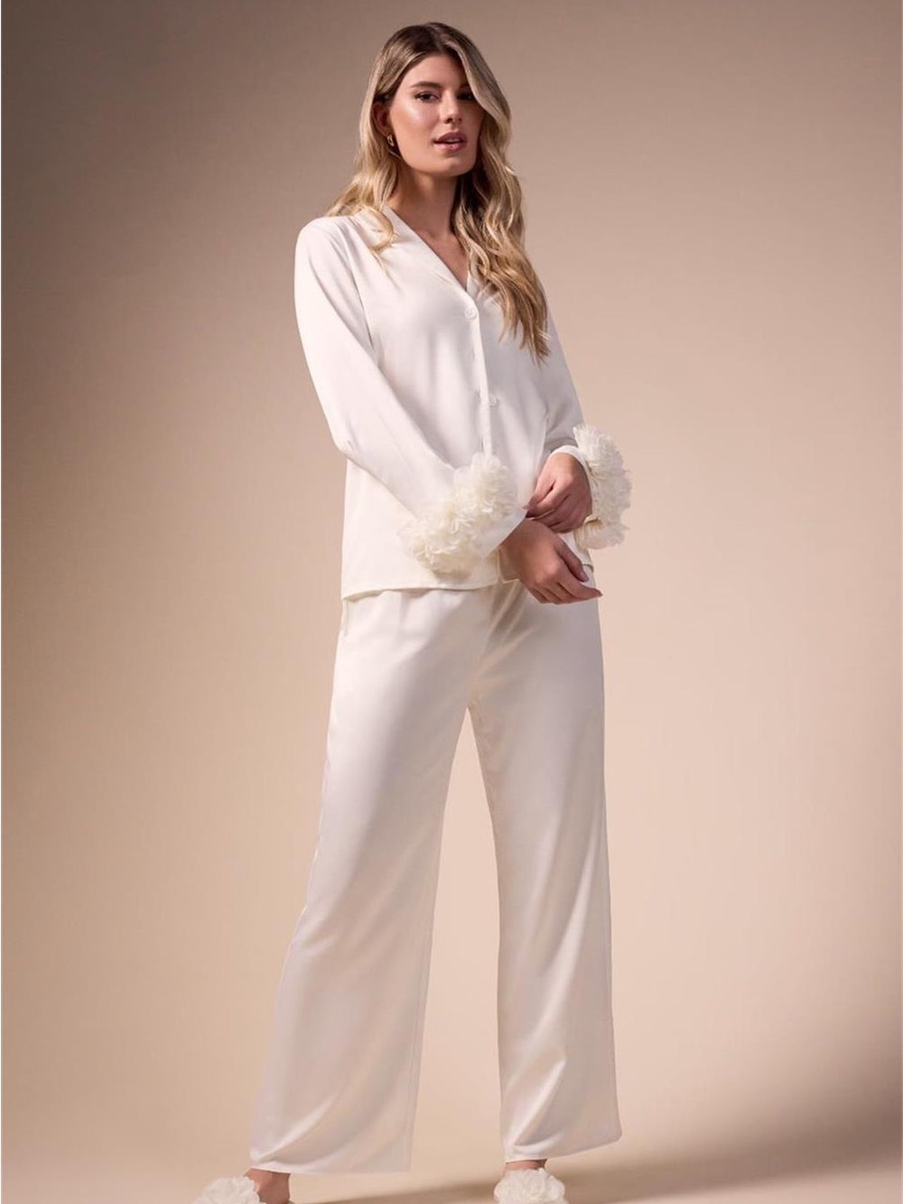 Silky Bridal Ivory Long-Sleeve Pajama Set with removable Feathered Cuffs NWT
